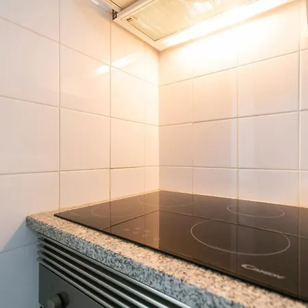 Village Lobos Flat *