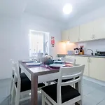 Village Lobos Flat