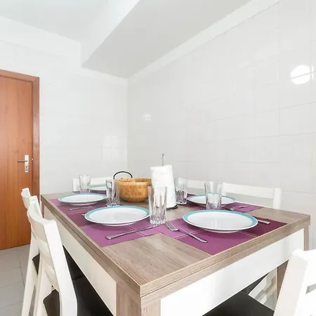 Village Lobos Flat Апартаменты Камара-де-Лобуш