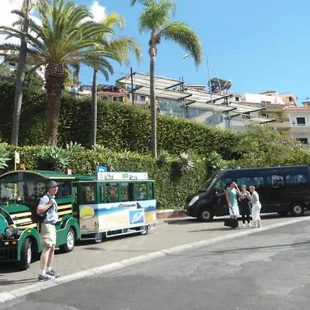 Village Lobos Flat Апартаменты