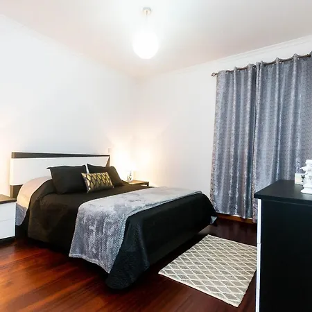 Village Lobos Flat *