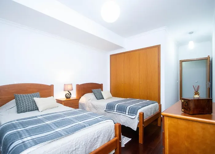 Village Lobos Flat * Câmara de Lobos